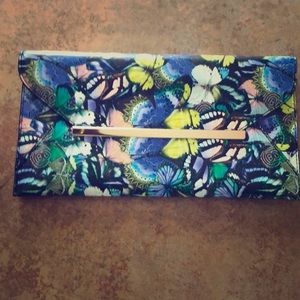 Butterfly Clutch